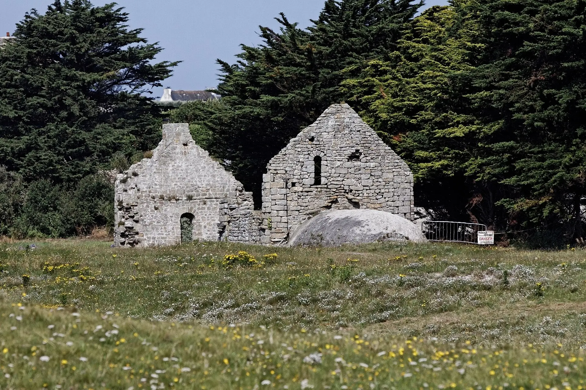 Vestiges de la chapelle Sainte-Anne